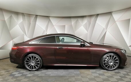 Mercedes-Benz E-Класс, 2018 год, 3 999 700 рублей, 6 фотография