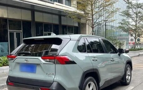 Toyota RAV4, 2021 год, 2 320 000 рублей, 7 фотография
