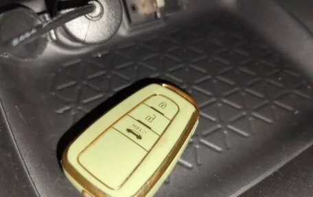 Toyota RAV4, 2021 год, 2 320 000 рублей, 13 фотография