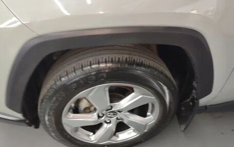 Toyota RAV4, 2021 год, 2 320 000 рублей, 20 фотография