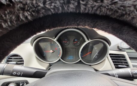 Chevrolet Cruze II, 2011 год, 460 000 рублей, 16 фотография