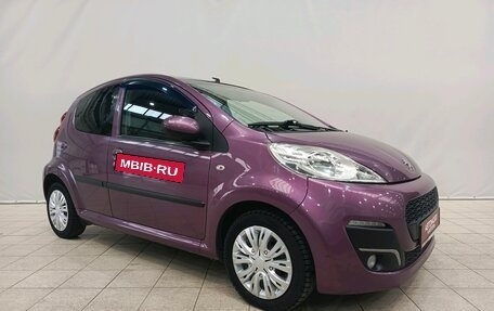Peugeot 107 I рестайлинг, 2013 год, 519 000 рублей, 3 фотография