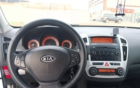 KIA cee'd I рестайлинг, 2008 год, 570 000 рублей, 16 фотография
