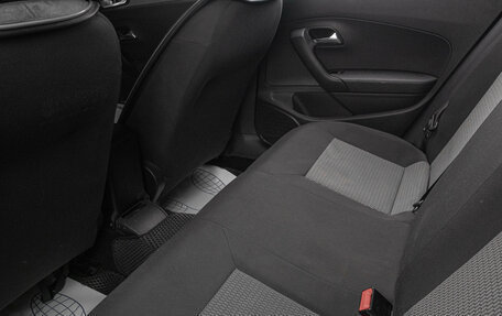 Volkswagen Polo VI (EU Market), 2011 год, 629 000 рублей, 18 фотография