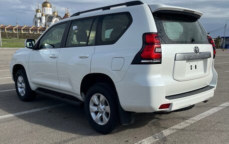Toyota Land Cruiser Prado 150 рестайлинг 2, 2022 год, 5 590 000 рублей, 6 фотография