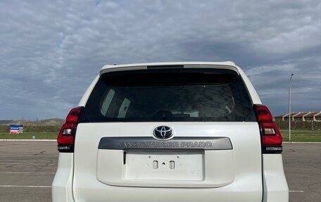 Toyota Land Cruiser Prado 150 рестайлинг 2, 2022 год, 5 590 000 рублей, 4 фотография
