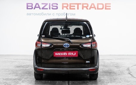 Toyota Sienta II, 2019 год, 1 780 000 рублей, 6 фотография