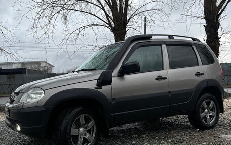 Chevrolet Niva I рестайлинг, 2018 год, 830 000 рублей, 4 фотография