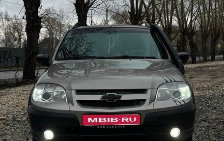 Chevrolet Niva I рестайлинг, 2018 год, 830 000 рублей, 2 фотография