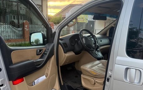 Hyundai Grand Starex Grand Starex I рестайлинг 2, 2009 год, 1 400 000 рублей, 18 фотография