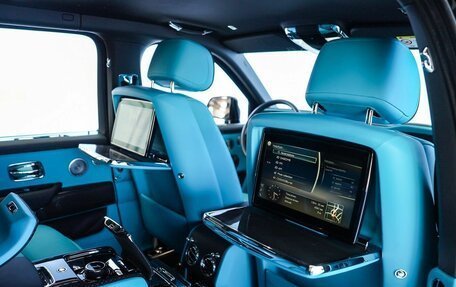 Rolls-Royce Cullinan, 2022 год, 47 000 000 рублей, 12 фотография