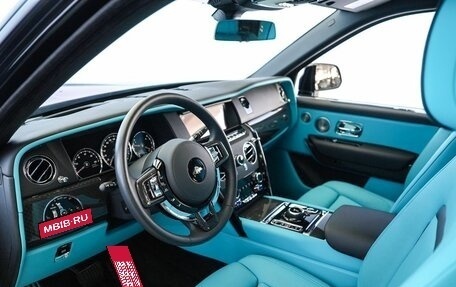 Rolls-Royce Cullinan, 2022 год, 47 000 000 рублей, 7 фотография