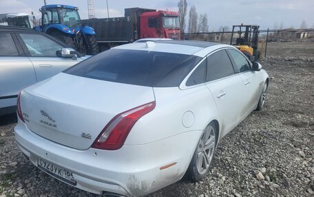 Jaguar XJ IV (X351), 2017 год, 2 800 000 рублей, 2 фотография