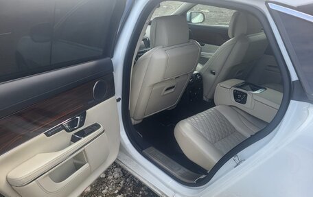 Jaguar XJ IV (X351), 2017 год, 2 800 000 рублей, 7 фотография