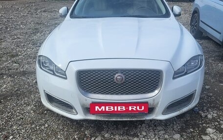 Jaguar XJ IV (X351), 2017 год, 2 800 000 рублей, 6 фотография