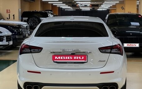 Maserati Ghibli, 2022 год, 3 938 000 рублей, 2 фотография