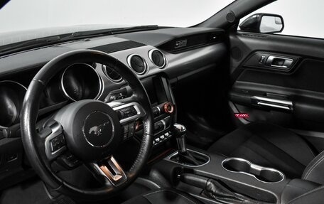 Ford Mustang VI рестайлинг, 2019 год, 3 500 000 рублей, 9 фотография