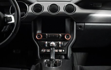 Ford Mustang VI рестайлинг, 2019 год, 3 500 000 рублей, 15 фотография