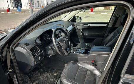 Volkswagen Touareg III, 2011 год, 2 280 000 рублей, 6 фотография