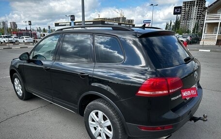 Volkswagen Touareg III, 2011 год, 2 280 000 рублей, 3 фотография