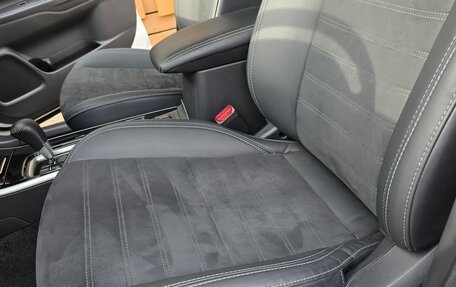 Mitsubishi Outlander III рестайлинг 3, 2021 год, 3 200 000 рублей, 9 фотография