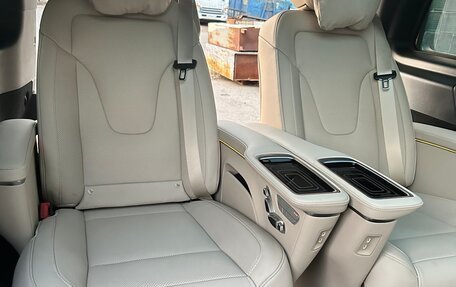 Mercedes-Benz V-Класс, 2024 год, 17 600 000 рублей, 4 фотография