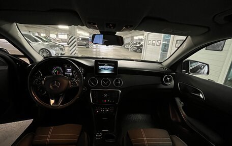 Mercedes-Benz GLA, 2015 год, 1 570 000 рублей, 10 фотография