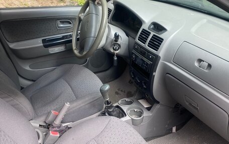 KIA Rio II, 2004 год, 65 000 рублей, 7 фотография