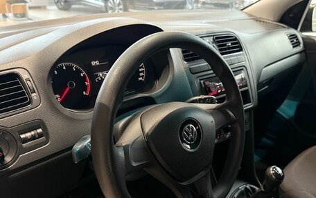 Volkswagen Polo VI (EU Market), 2016 год, 940 000 рублей, 22 фотография