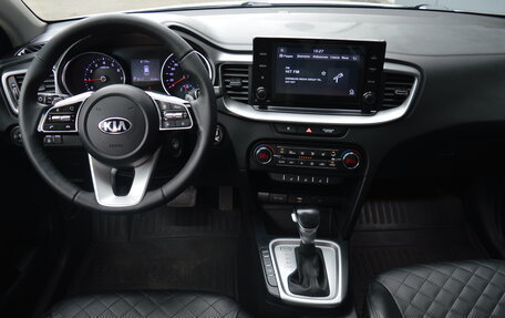 KIA cee'd III, 2020 год, 1 900 000 рублей, 9 фотография