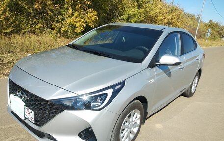 Hyundai Solaris II рестайлинг, 2020 год, 2 000 000 рублей, 19 фотография