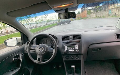 Volkswagen Polo VI (EU Market), 2012 год, 750 000 рублей, 11 фотография