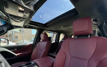 Lexus LX, 2024 год, 16 990 000 рублей, 13 фотография