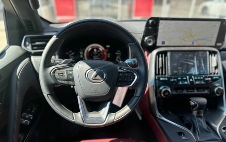 Lexus LX, 2024 год, 16 990 000 рублей, 16 фотография