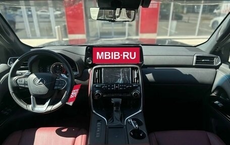 Lexus LX, 2024 год, 16 990 000 рублей, 15 фотография