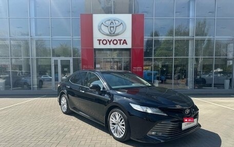 Toyota Camry, 2018 год, 3 350 000 рублей, 3 фотография