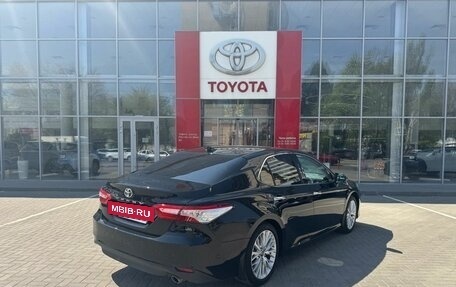Toyota Camry, 2018 год, 3 350 000 рублей, 5 фотография