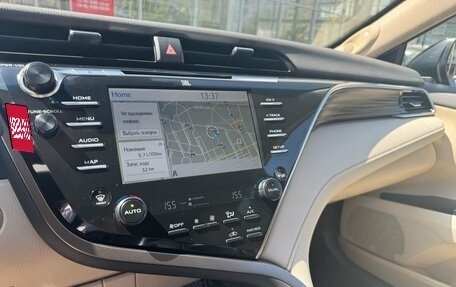 Toyota Camry, 2018 год, 3 350 000 рублей, 12 фотография