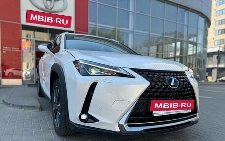 Lexus UX I, 2022 год, 3 500 000 рублей, 2 фотография