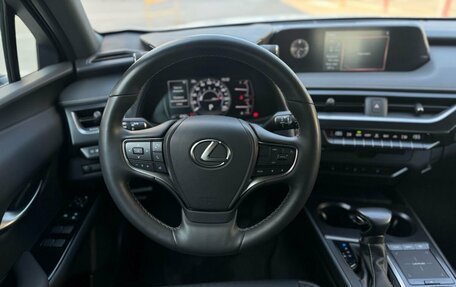 Lexus UX I, 2022 год, 3 500 000 рублей, 22 фотография