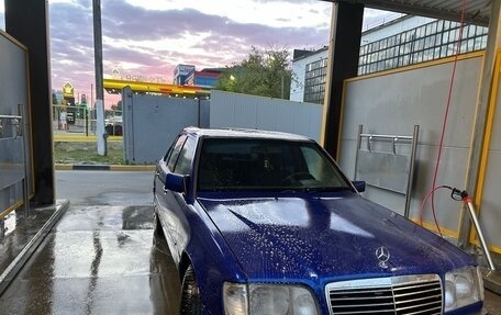 Mercedes-Benz E-Класс, 1994 год, 320 000 рублей, 9 фотография