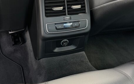 Audi A4, 2018 год, 2 400 000 рублей, 19 фотография