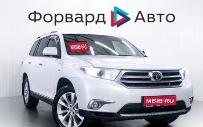 Toyota Highlander III, 2012 год, 1 980 000 рублей, 1 фотография