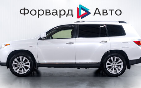 Toyota Highlander III, 2012 год, 1 980 000 рублей, 4 фотография