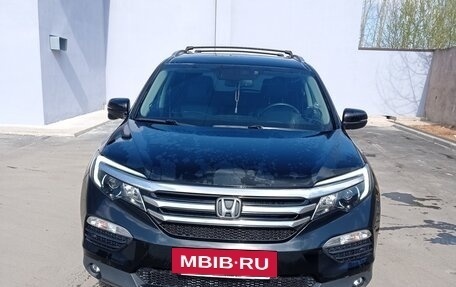 Honda Pilot III рестайлинг, 2018 год, 3 100 000 рублей, 3 фотография