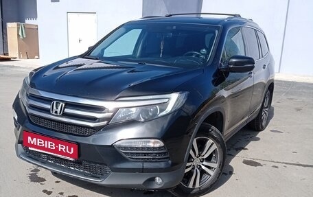 Honda Pilot III рестайлинг, 2018 год, 3 100 000 рублей, 11 фотография