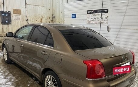 Toyota Avensis III рестайлинг, 2004 год, 720 000 рублей, 27 фотография