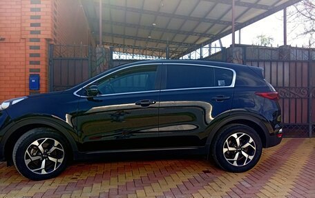 KIA Sportage IV рестайлинг, 2019 год, 2 400 000 рублей, 2 фотография
