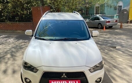 Mitsubishi Outlander III рестайлинг 3, 2010 год, 1 274 000 рублей, 1 фотография