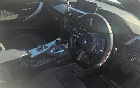 BMW 3 серия, 2016 год, 1 850 000 рублей, 13 фотография